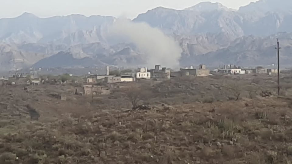 مليشيا الحوثي تفجّر منزلين ومدرسة في محافظة الضالع