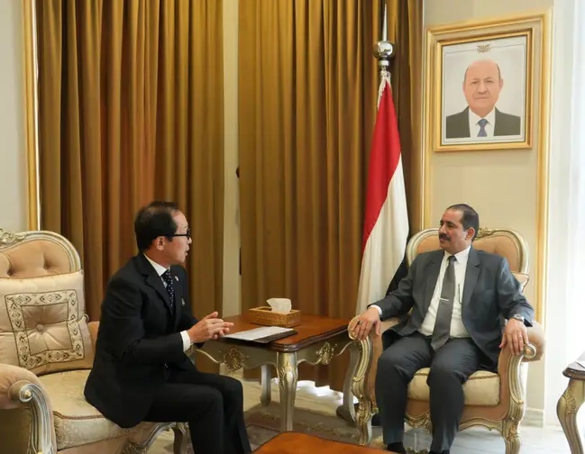 وزير الداخلية يبحث تعزيز التعاون الأمني مع سفيري اليابان وكوريا الجنوبية
