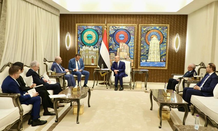 رئيس مجلس القيادة يستقبل نائب رئيس البرلمان الألماني