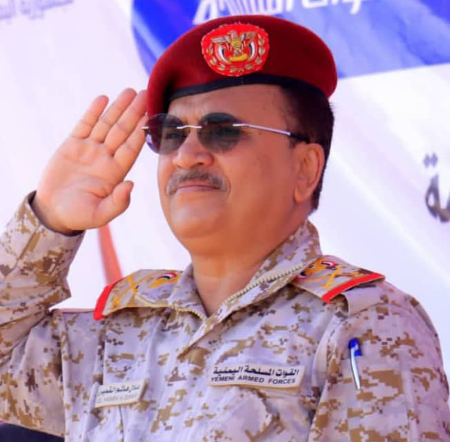 اللواء القميري يعزي في وفاة العميد حسين عنتري