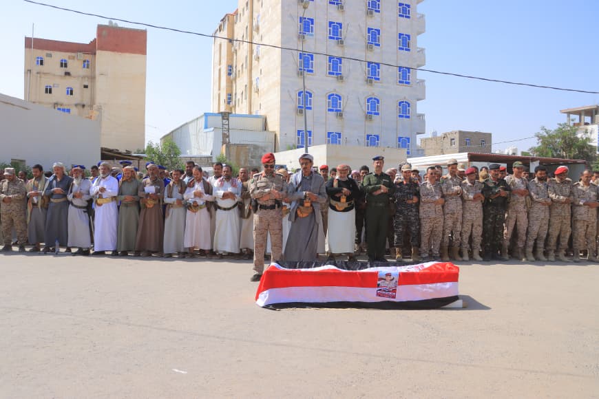تشييع رسمي وشعبي مهيب لجثمان الشهيد النقيب محمود صبر
