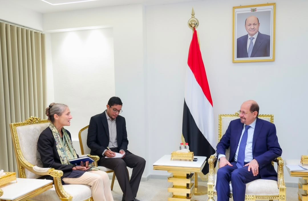 رئيس الوزراء وزير الخارجية يستقبل في عدن سفيرة هولندا لدى اليمن