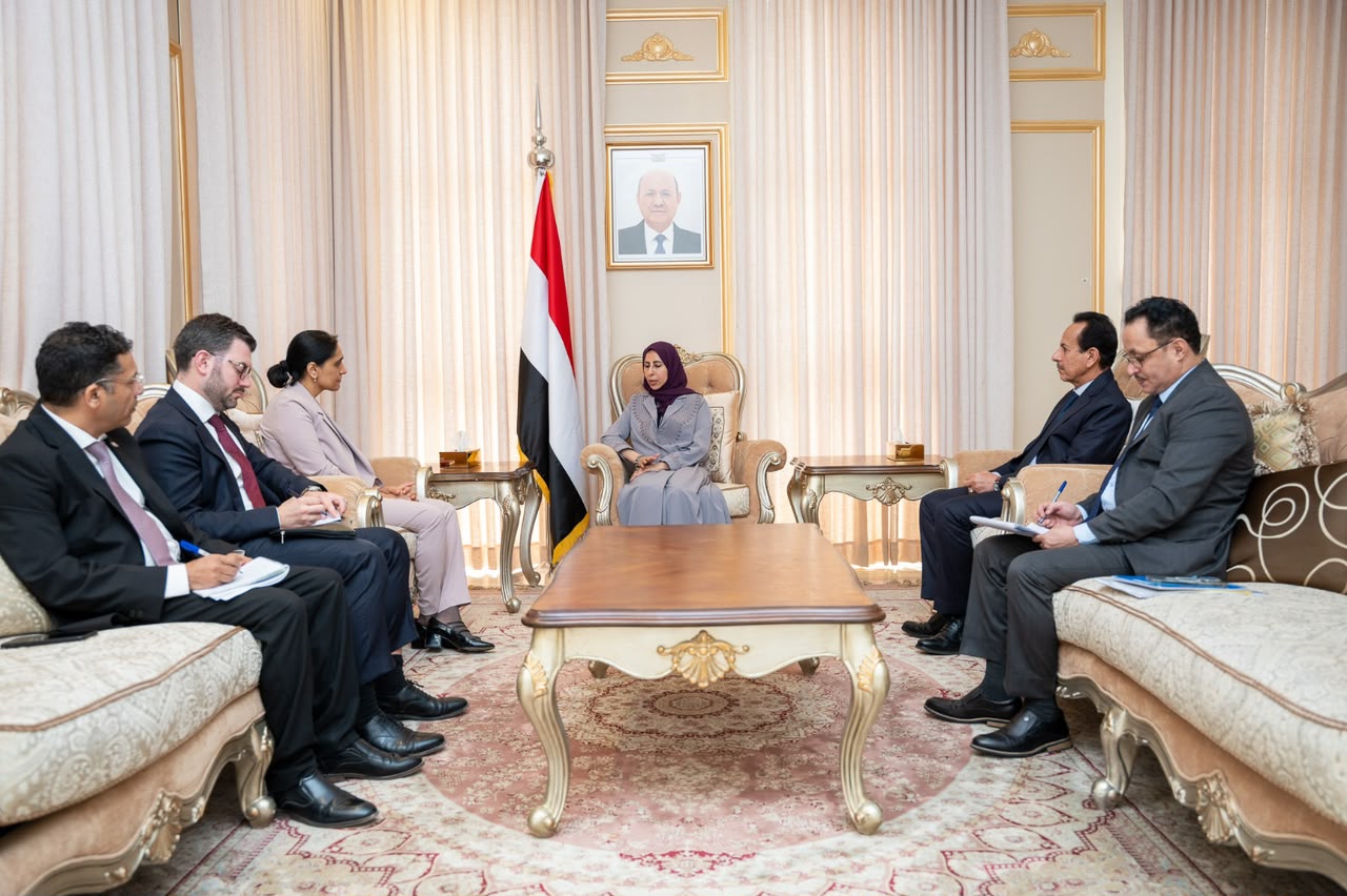 وزيرة الخارجية تبحث مع سفراء المملكة المتحدة والصين وإيطاليا تعزيز العلاقات الثنائية