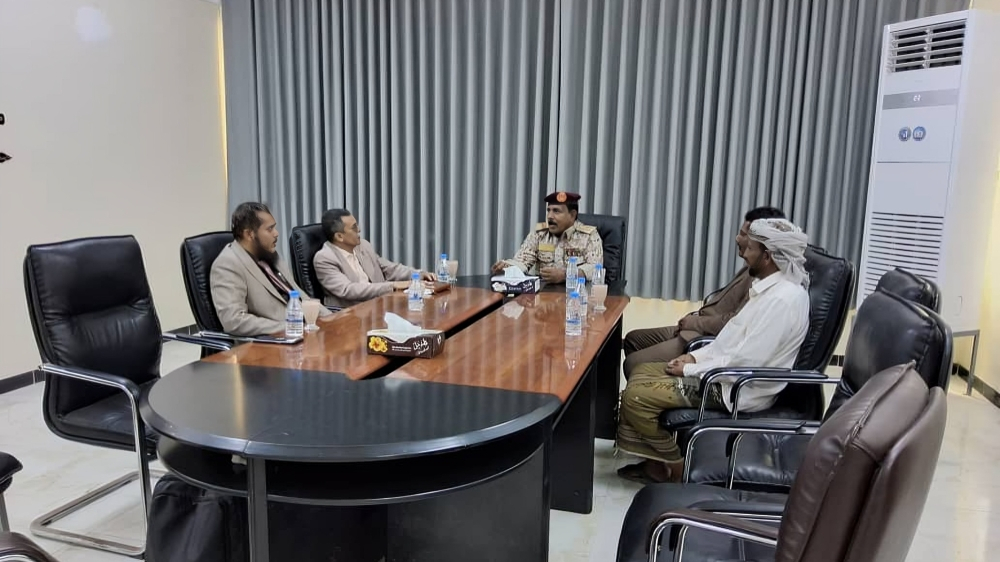 قائد المنطقة العسكرية الثانية يلتقي نائب مدير دائرة القضاء العسكري بوزارة الدفاع