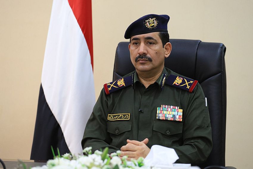 وزير الداخلية يشيد بإنجاز الأجهزة الأمنية بحضرموت في ضبط المتورطين باغتيال الصحفي محمد عيضة