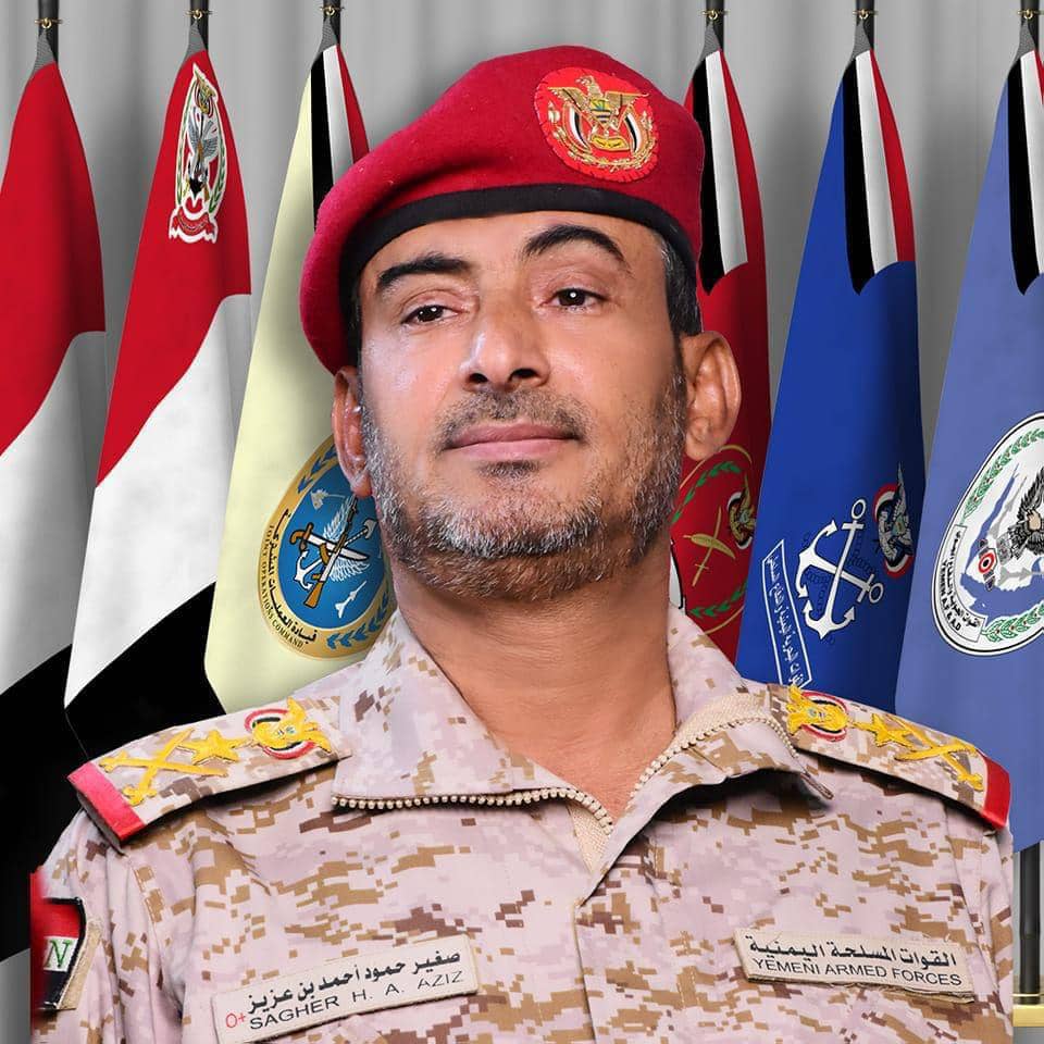 رئيس الأركان يعزي وكيل محافظة عمران البكري في وفاة أخيه